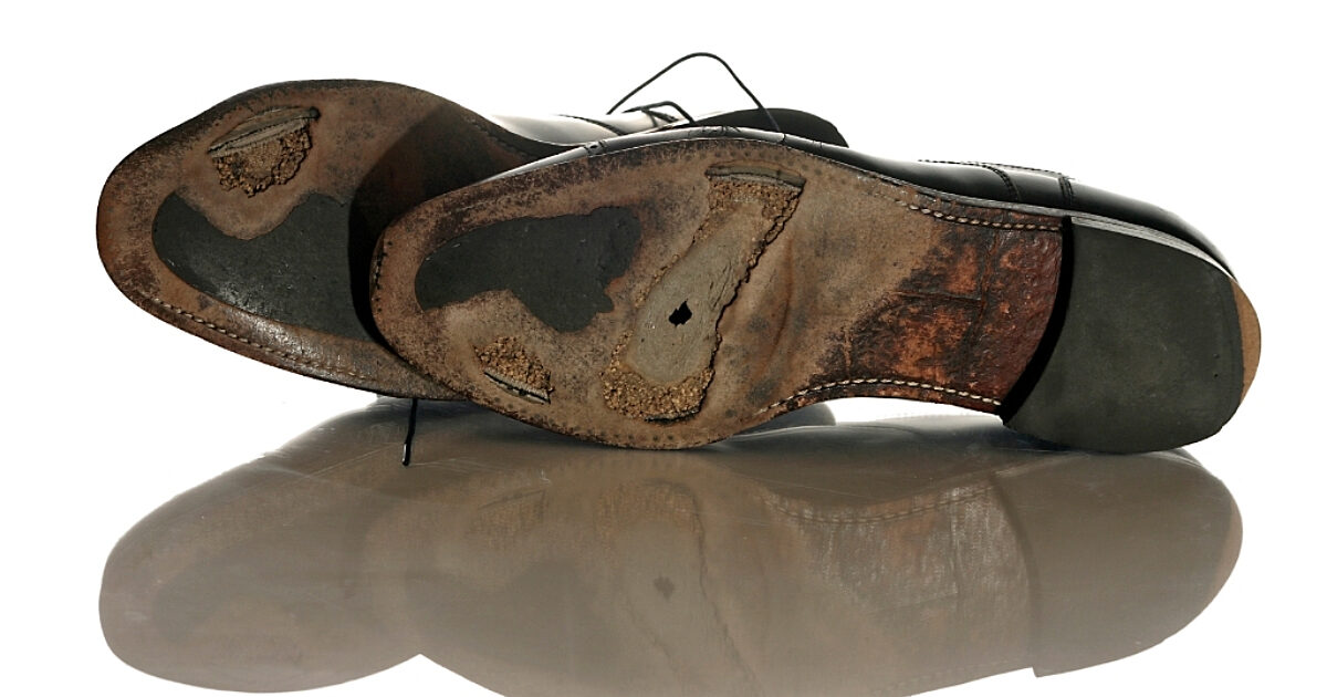 Ron Pearce Hole in the Shoe